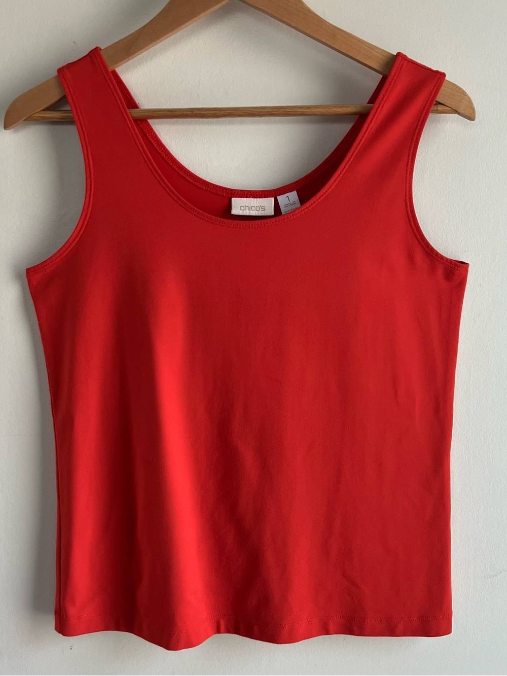 Chico’s Women’s Size 1 US M Medium Red Orange Scoop Neck Tank Top